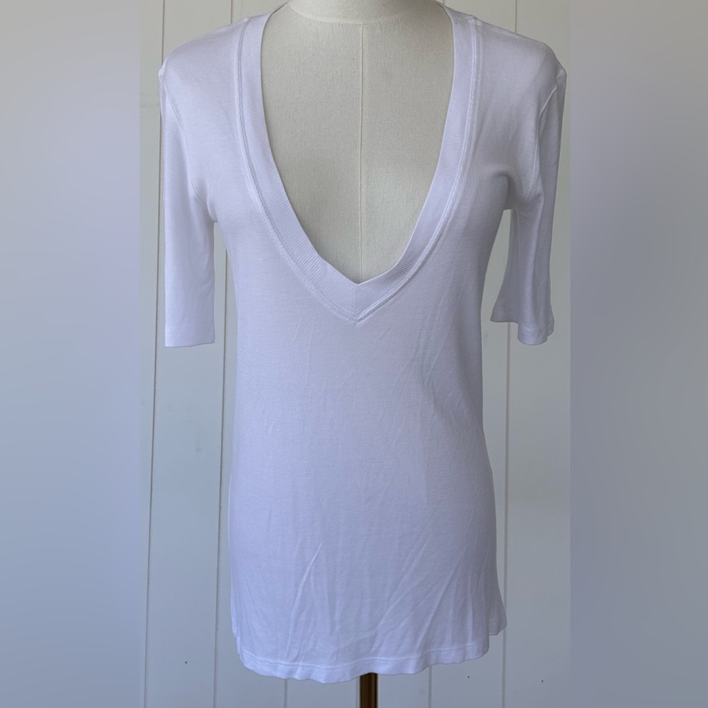 Zara‎ Brand Women’s Ribbed Top Deep V-Neck 1/2 Sleeved Size Medium